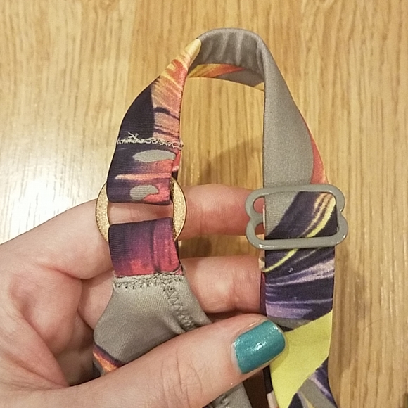 BOGO FREE FANTASIE 32I tropical floral bikini top - Picture 8 of 8